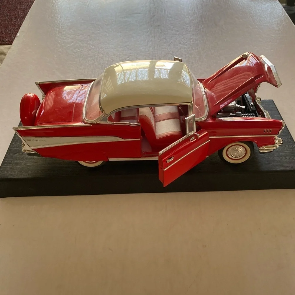 1957 Chevy Bel Air Detailed Die Cast Model Car